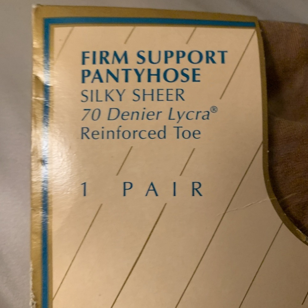Lot Of 2 Vintage Nice Touch Silken Sheers 70 Denier Lycra Average Nude & Taupe - Picture 10 of 13